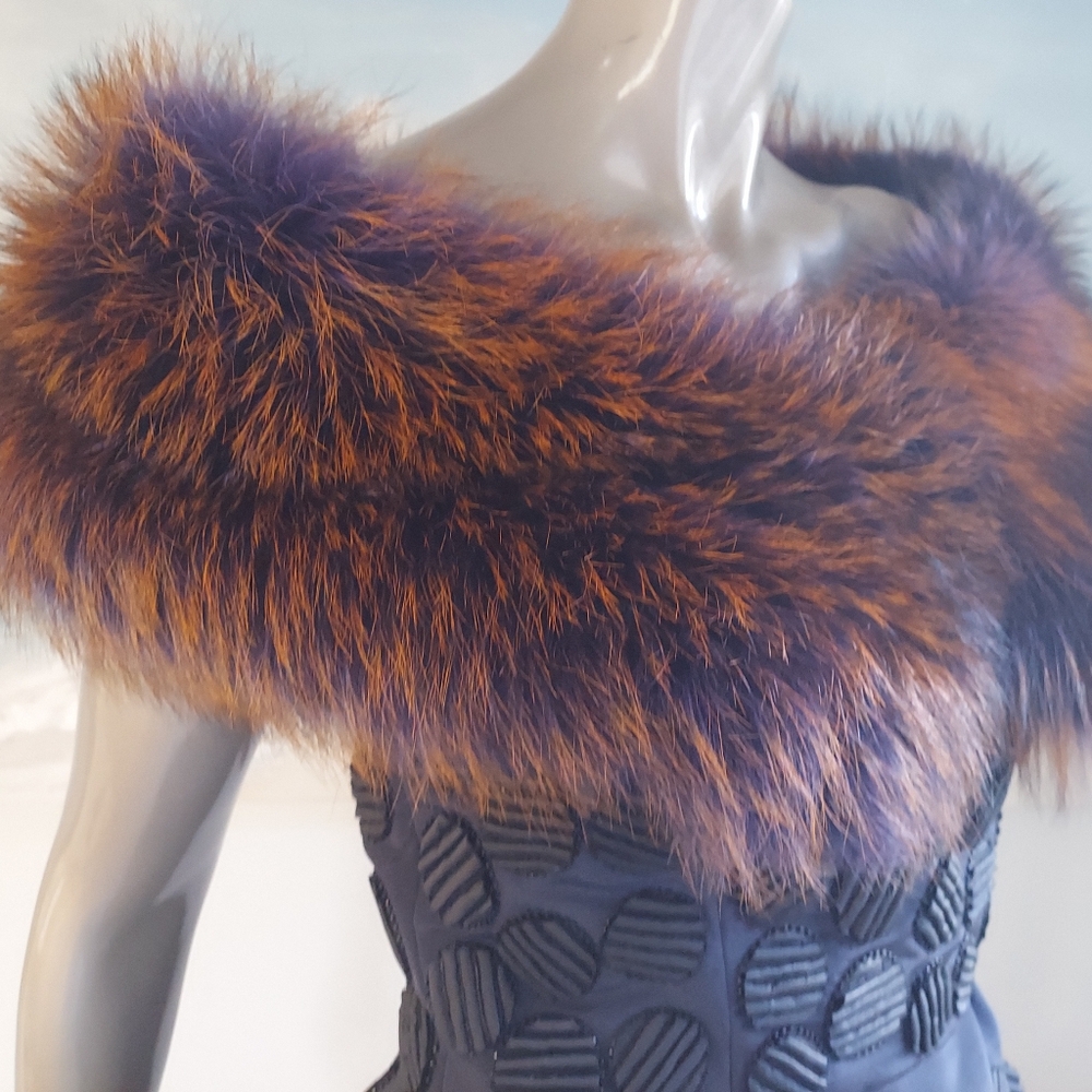 $8,000 OSCAR DE LA RENTA SILK BLUE EXCLUS BEAD EMBROID RUNWAY GOWN US 8 - Picture 13 of 16